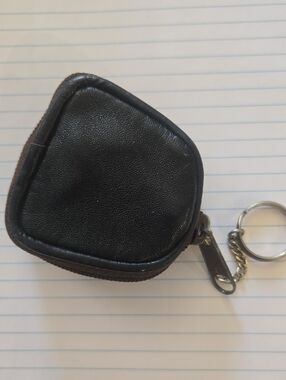 Vintage ? Dark Brown Mini Leather Keychain Coin Or Ear Bud Pouch